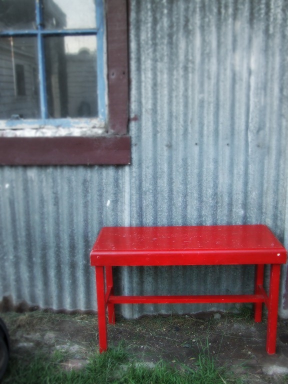 [red%2520bench%255B5%255D.jpg]