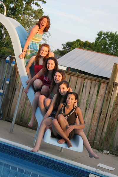 biblestudygirlsswimparty 091