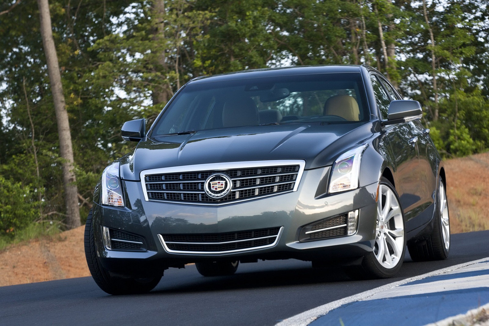[2013-Cadillac-ATS-42%255B5%255D.jpg]