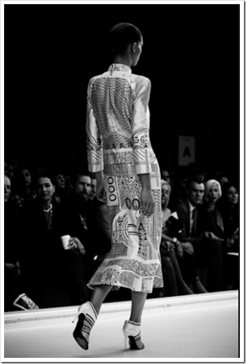 Mary desfile5 Mary desfile5