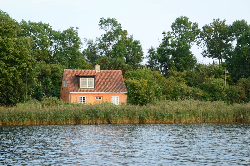 [Copenhagen-boat-tour74.jpg]
