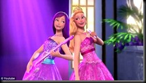 Barbie-princesa-estrella-del-pop_juguetes-juegos-infantiles-niсas-chicas-maquillar-vestir-peinar-cocinar-jugar-fashion-belleza-princesas-bebes-colorear-peluqueria_018
