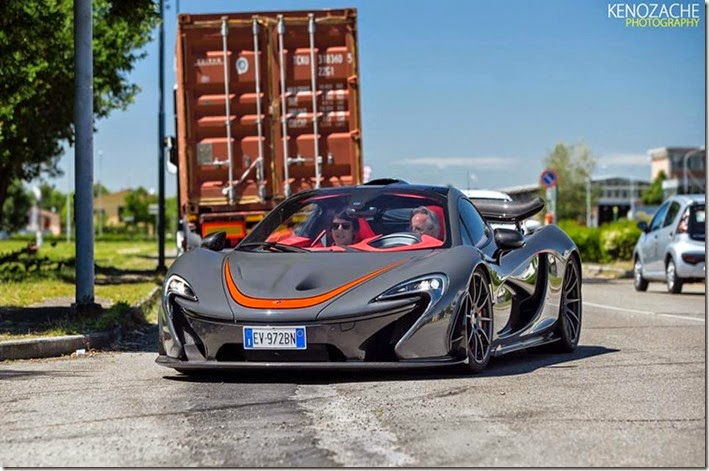 McLaren P1 and Horacio Pagani (Image via Keno Zache Photography)