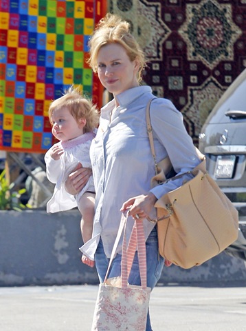 [Nicole-Kidman-Tods-Signature-Tote%255B5%255D.jpg]