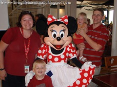 [Disney%2520Vacation%25202009%2520301%255B4%255D.jpg]