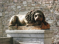 Fountain guardian