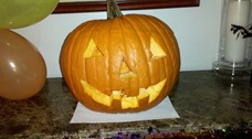 Dee Dee's Halloween Pumpkin - 2012-10-29_18-27-40_798