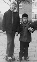 Groeneweg, Walter en Ronald Rotterdam Pendrecht 1970.jpg