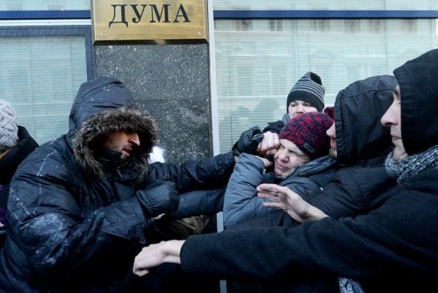 [Russia%2520ativistas%2520gay%252002%255B3%255D.jpg]