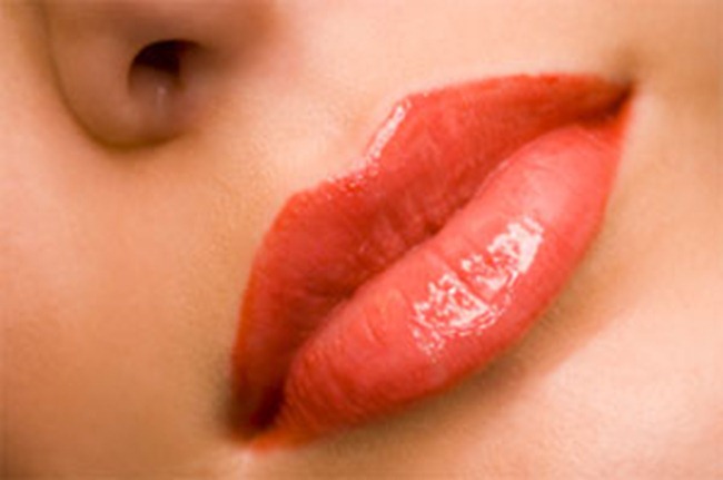 coral-lipstick coral-lipstick