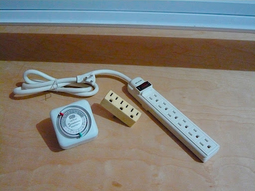 The electrical hook-up includes a surge protection bar with 6 outlets (allows for adding more lights if needed), a heavy duty timer to control the light exposure length. Additional sockets can be added as well.