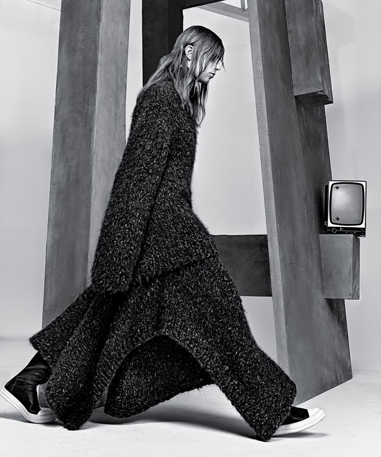 Ванесса Аксент в сентябрьском номере журнала  T The New York Times Style (9 фото) | Картинка №7