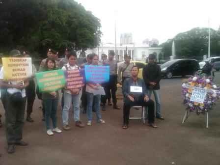 [wartawan%2520tolak%2520kenaikan%2520bbm%255B3%255D.jpg]