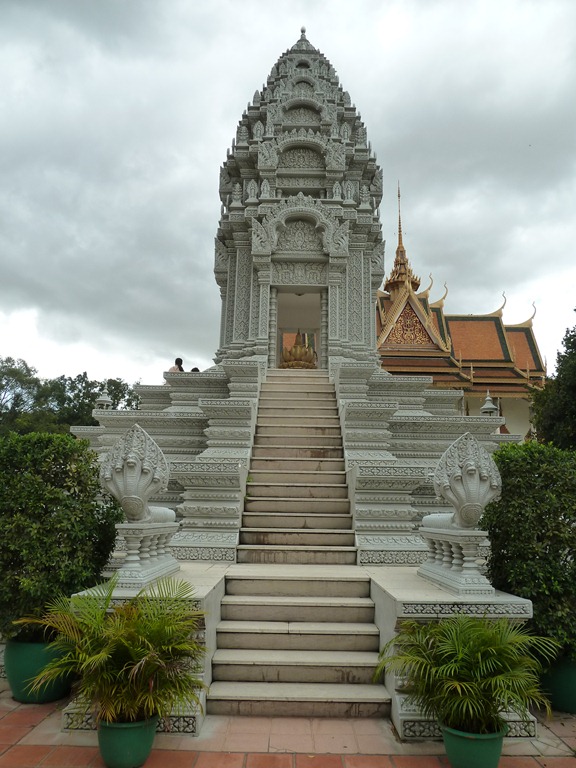 [Cambodia-Phnom-Penh-Royal-Palace-29-%255B23%255D.jpg]