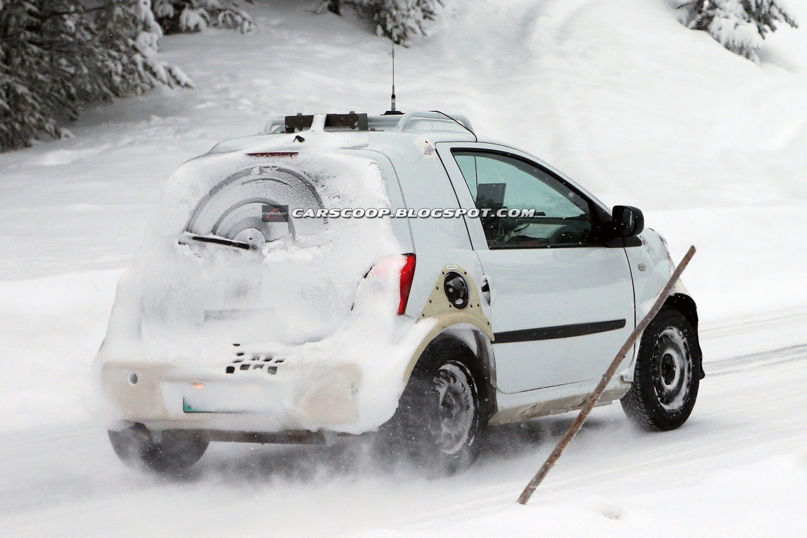 [2014-Smart-ForTwo-6CSP%255B3%255D.jpg]