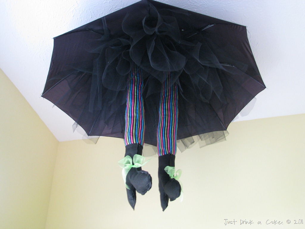 [wicked%2520witch%2520of%2520the%2520midwest%255B6%255D.jpg]