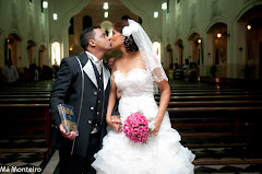 Album (digital) de fotos de Aline e Frank. Fotografias digitais da fotógrafa profissional Mariangela Monteiro (Má Monteiro), que faz fotos de casamento, aniversários, festas de 15 anos, eventos sociais e formaturas. Também faz ensaios fotográficos e retratos para book. Atua no Rio de Janeiro, RJ. 