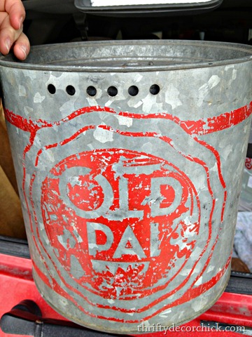 [bucket3.jpg]