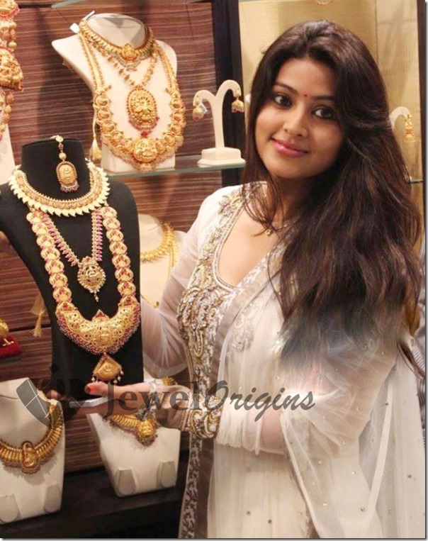 Sneha_Malabar_Gold_and_Diamonds (1) Sneha_Malabar_Gold_and_Diamonds (1)