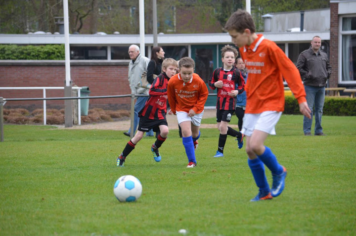 2012 - 14 APR - ONSTWEDDE E2 - WVV E5 004.jpg