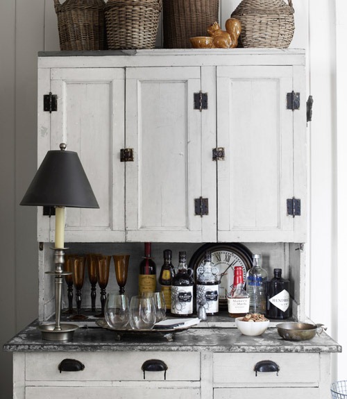 [elegant-refusal-cabinet-1012-xln4.jpg]