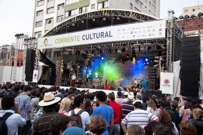 Virada Cultural Curitiba 2011 - Foto: WASHINGTON CESAR TAKEUCHI virada-cultural-curitiba-shows