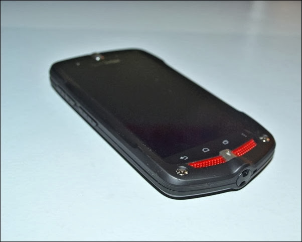 Verizon Wireless GzOne phone Verizon Wireless GzOne phone