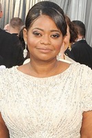 octavia-spencer-oscars-2012-red-carpet-04
