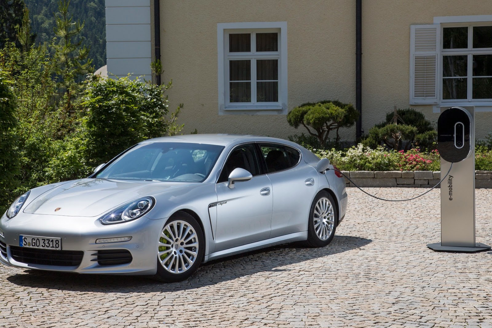 [2014-Porsche-Panamera-33%255B2%255D.jpg]
