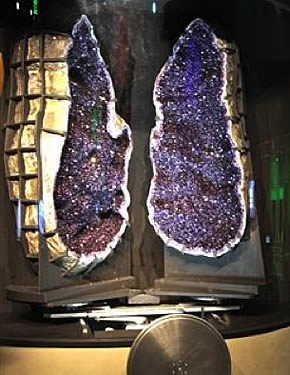 [perotscimuseum_geode%255B8%255D.jpg]