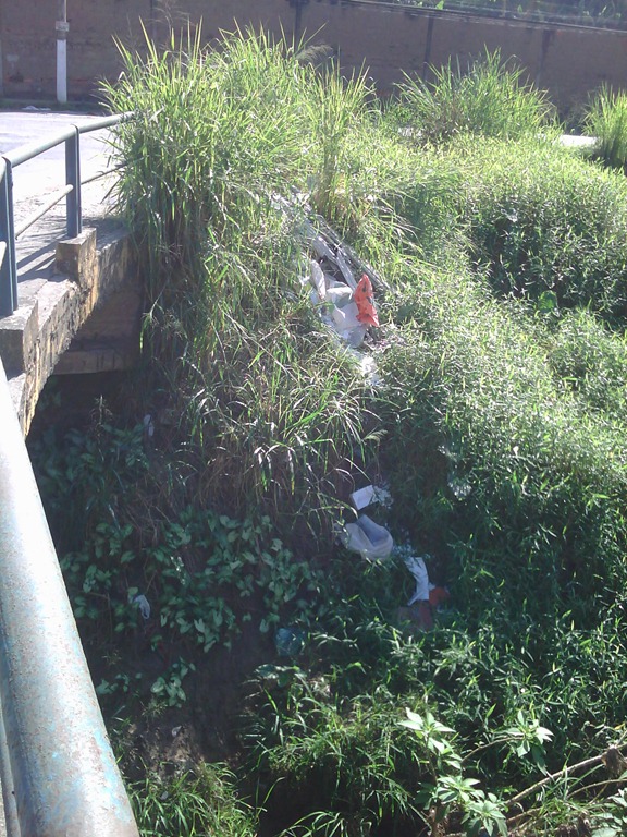 [26-05-11_10125.jpg]