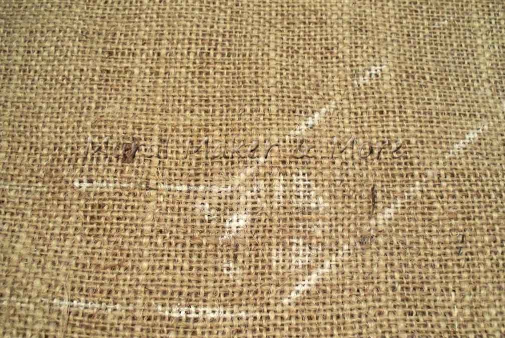 [stenciled-burlap-runner-4%255B3%255D.jpg]