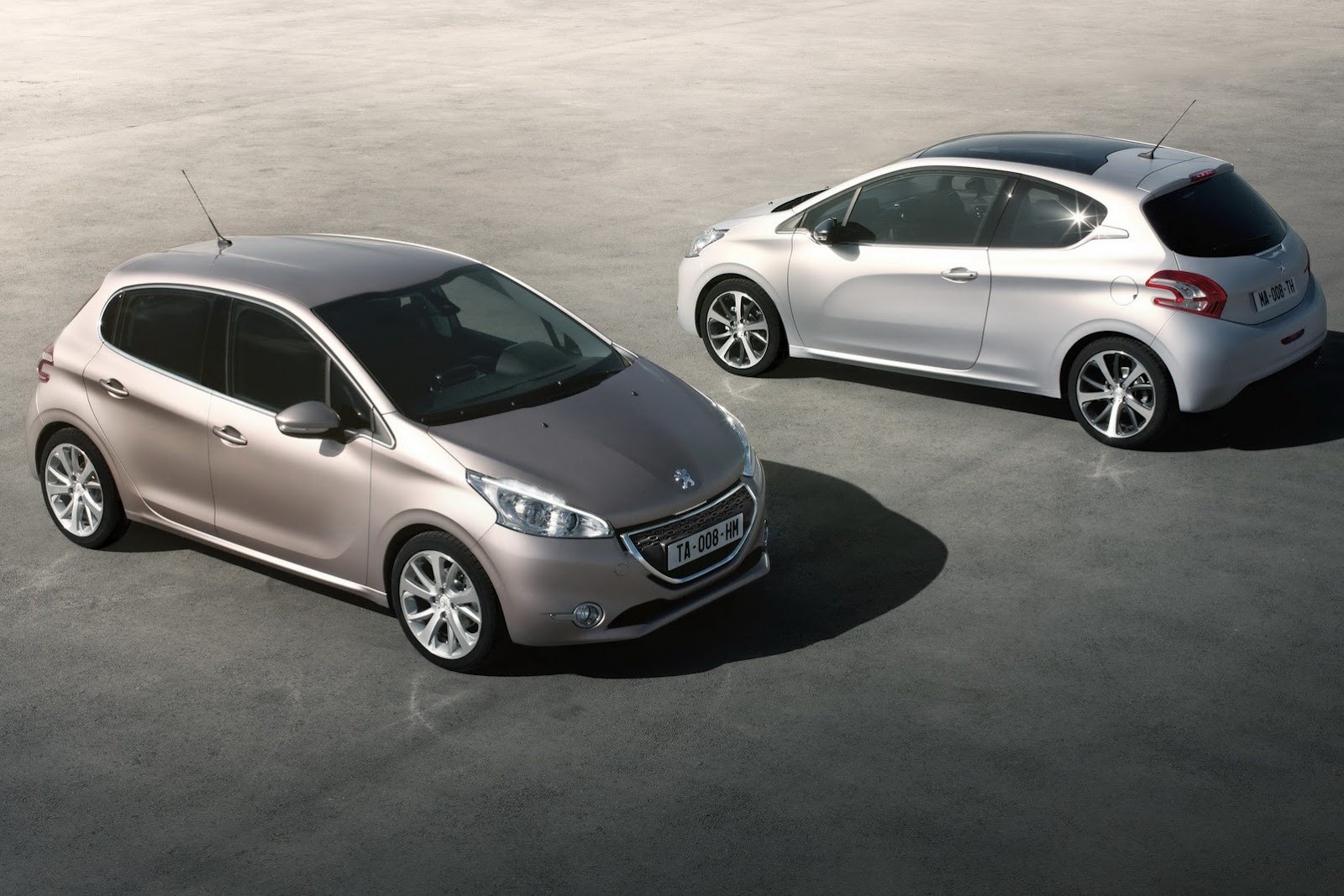 [Peugeot-208-1%255B4%255D.jpg]