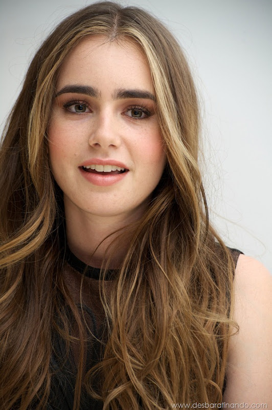 lily-collins-linda-sensual-sexy-lady-desbaratinando-sexta-proibida (22) lily-collins-linda-sensual-sexy-lady-desbaratinando-sexta-proibida (22)