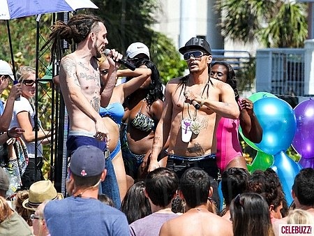 Megint James Franco a Spring Breakers forgatásán 05