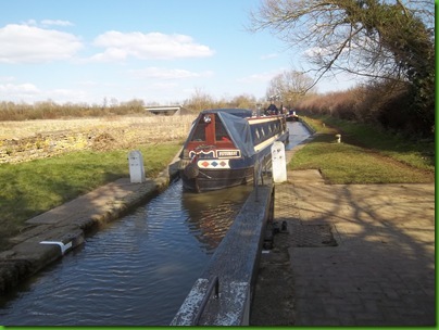 004  Entering Lock