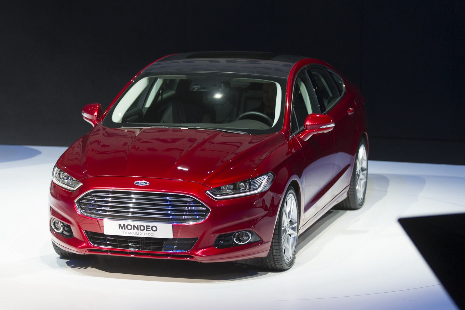[2013-Ford-Mondeo-Carscoop-E9%255B2%255D.jpg]