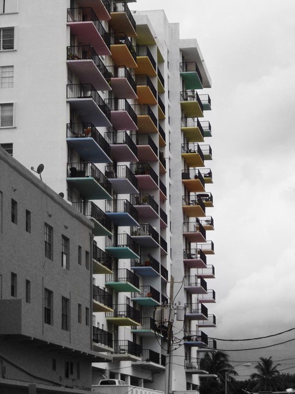 [Shadows-of-Miami-8%255B4%255D.jpg]