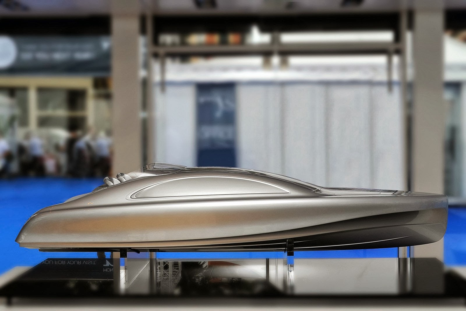 [Mercedes-Arrow460-Granturismo-Yacht-1%255B2%255D.jpg]