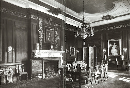 I love that the dining room, which was originally in the family's Fifth Avenue townhouse, was installed in a new wing of Westbury in 1927 following the New York space being demolished. I love that the dining room, which was originally in the family's Fifth Avenue townhouse, was installed in a new wing of Westbury in 1927 following the New York space being demolished.