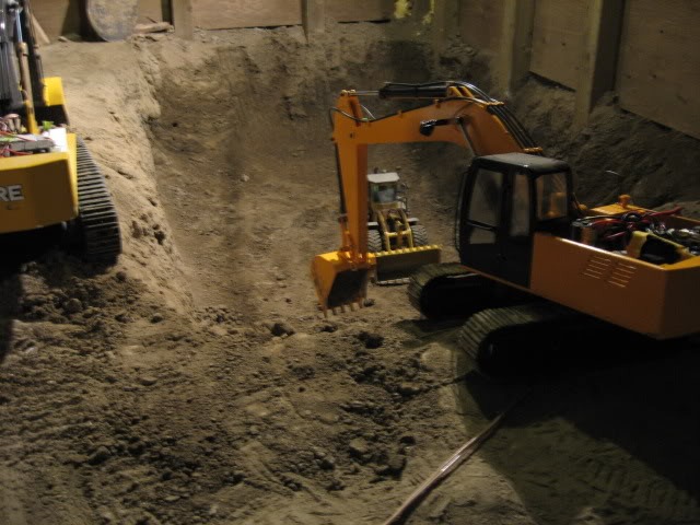 [Joe-Basement-50%255B2%255D.jpg]