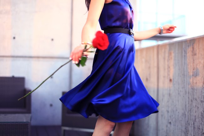 bluedress5.jpg
