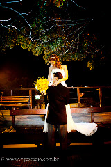 Album (digital) de fotos de Danila e João Vitor do Valeria Goncalvez Fotografia, de Jundiai, SP. Valeria Goncalvez faz fotos de casamento, foto de making-of de noiva, fotojornalismo, retratos, fotos de moda, fotos corporativas, fotos de gestante, book fotografico, fotos de familia, fotos de criancas, fotos de 15 anos e ensaios de casal (e-session). Fotografia profissional em Jundiai, SP. 
