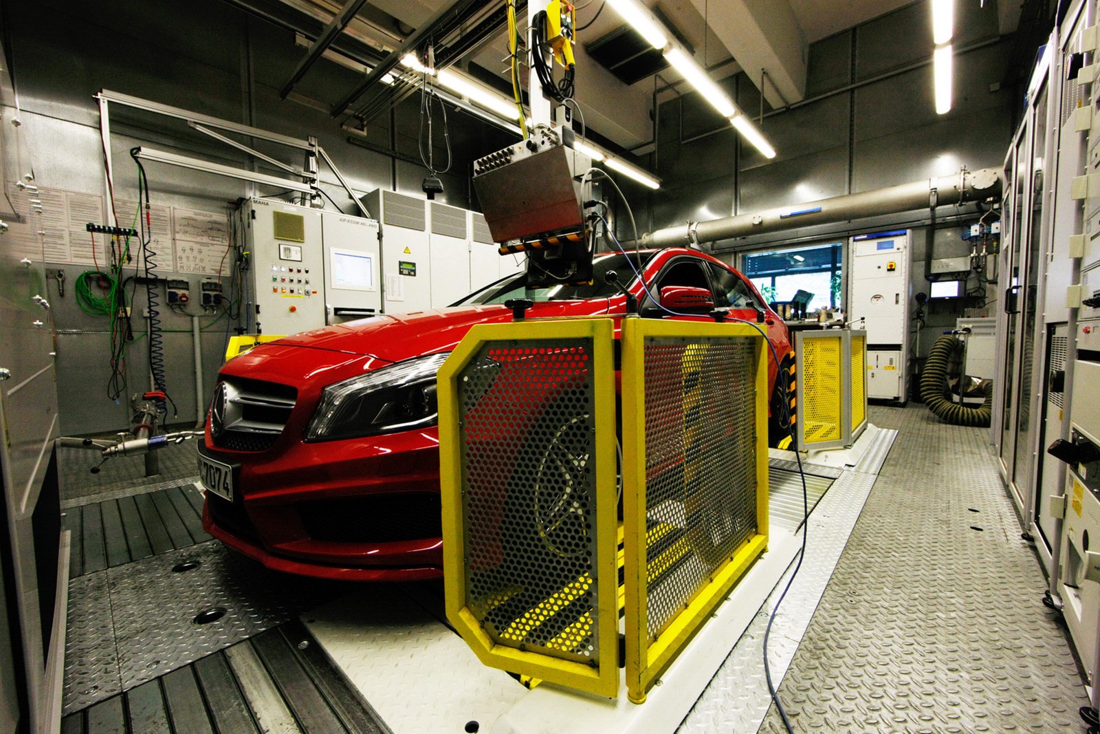 [Mercedes-A-Class-2013-11%255B2%255D.jpg]