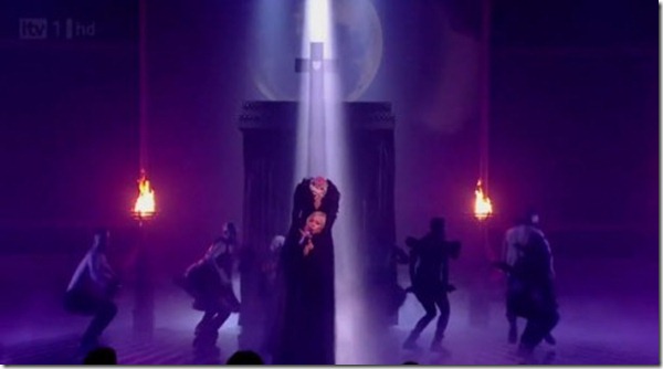 Controle da Mente a Fama - Análise em ‘Marry The Night’ - Lady GaGa