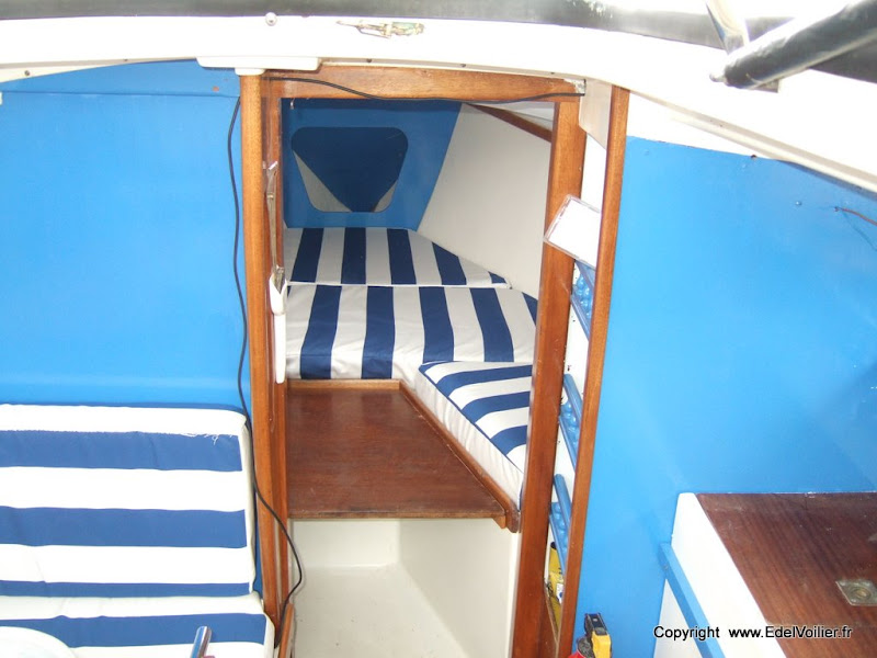 Les gros travaux terminés, les coussins (fraichement refait)  peuvent prendre place