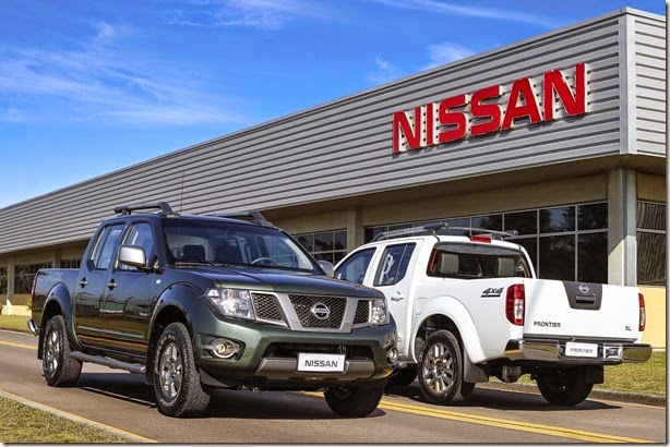 Nissan Frontier ganha nova versão com câmbio automático e mais itens de tecnologia na linha 2015
