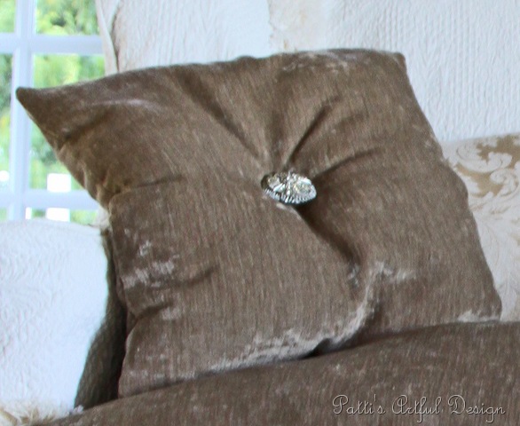 [pillow7.jpg]