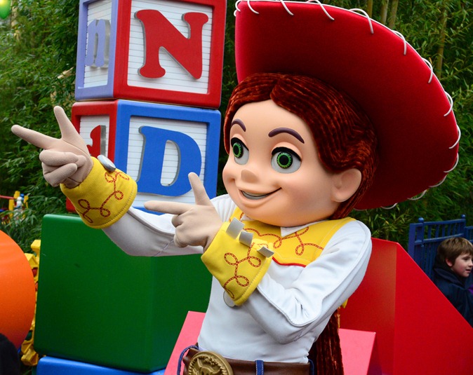 [Disney-Monday247.jpg]