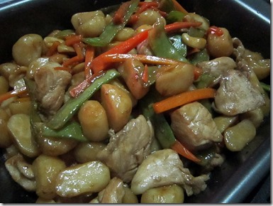 MB's cashew chicken, 240baon